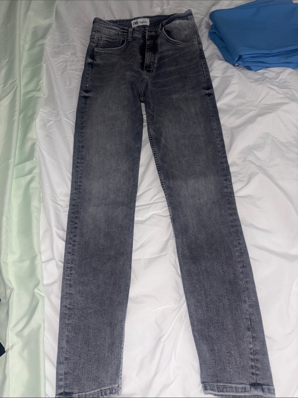 Zara Women's Skinny Jeans in Washed Charcoal Gray